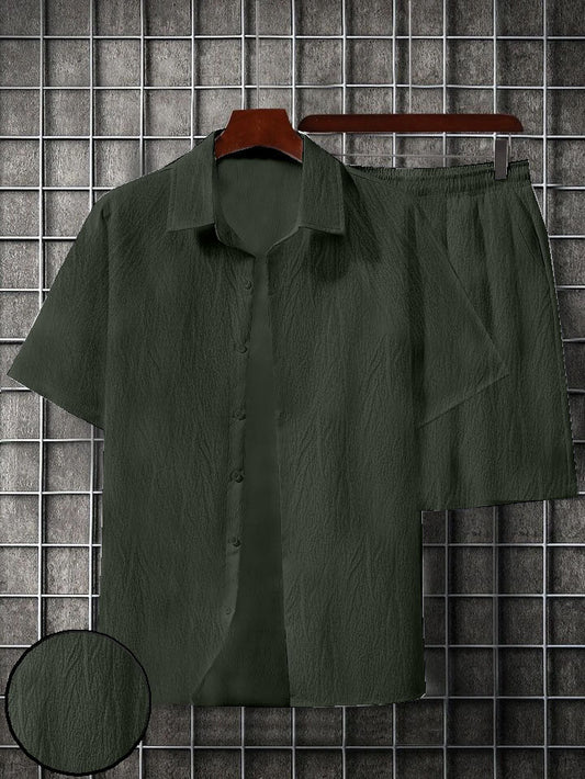 Men's greenish colour seersucker casual shirt & short